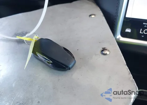 2016 Tesla Model S 60/70/75/85 z USA, uszkodzony, nr VIN 5YJSA1E17GF148428